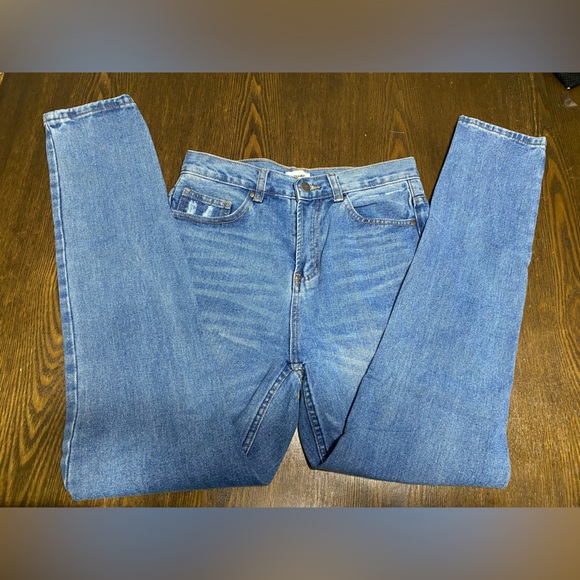 super down Ashley High Rise Jeans in Mid Blue Wash Size Medium - Picture 6 of 10